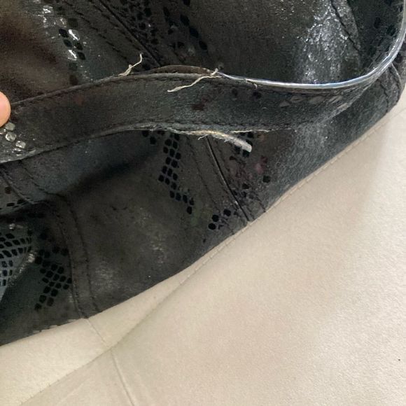 Michael Kors hobo style snakeskin bag - Picture 10 of 12